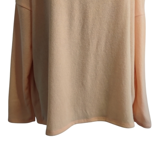 143 Story by Line Up Women's Peach Cold Shoulder Sweater Size Large NWT - Picture 4 of 9